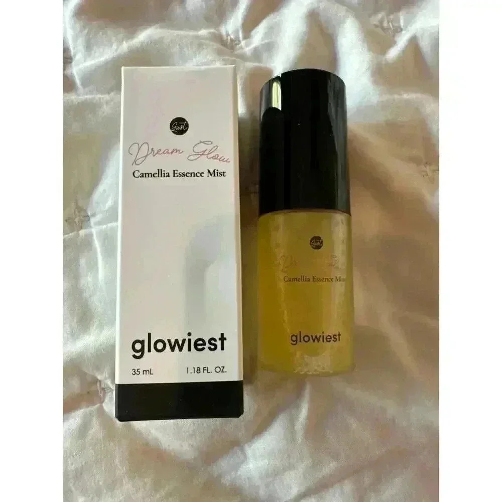 Glowiest Dream Glow Camellia Essence Mist 35 ml / 1.18 fl oz